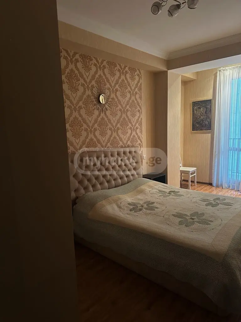 ქირავდება ბინა ვაკის რაიონი